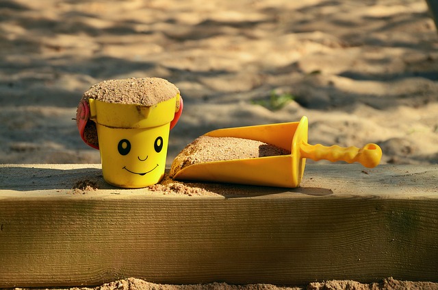hraní na písku
